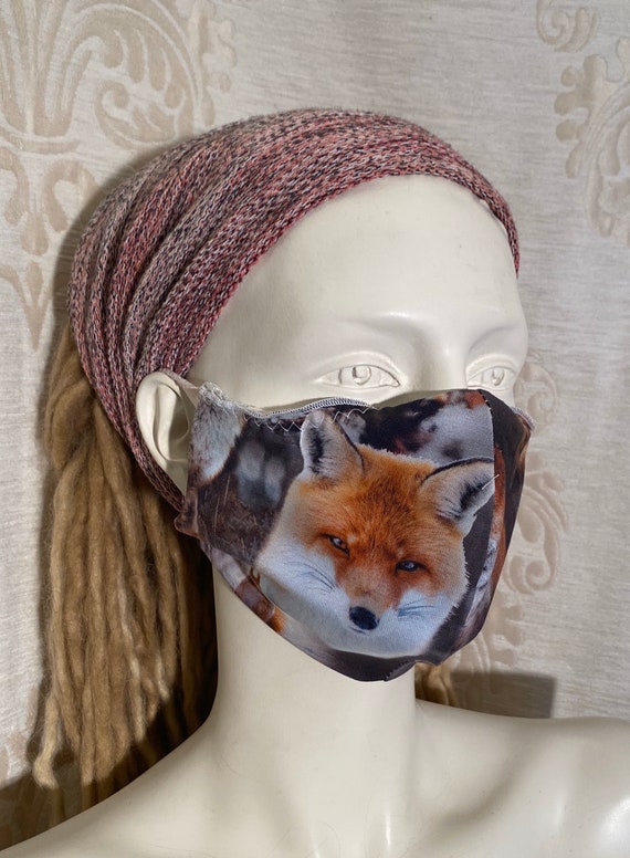 Mouthcaps (6 pieces) with surprise sprint and elastic cord.