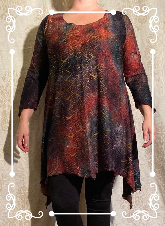 Beautiful tie-dye top from Ausbrenner.