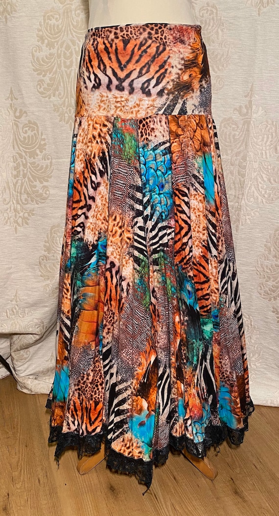 Skirt with fantasy animals print. Sale!