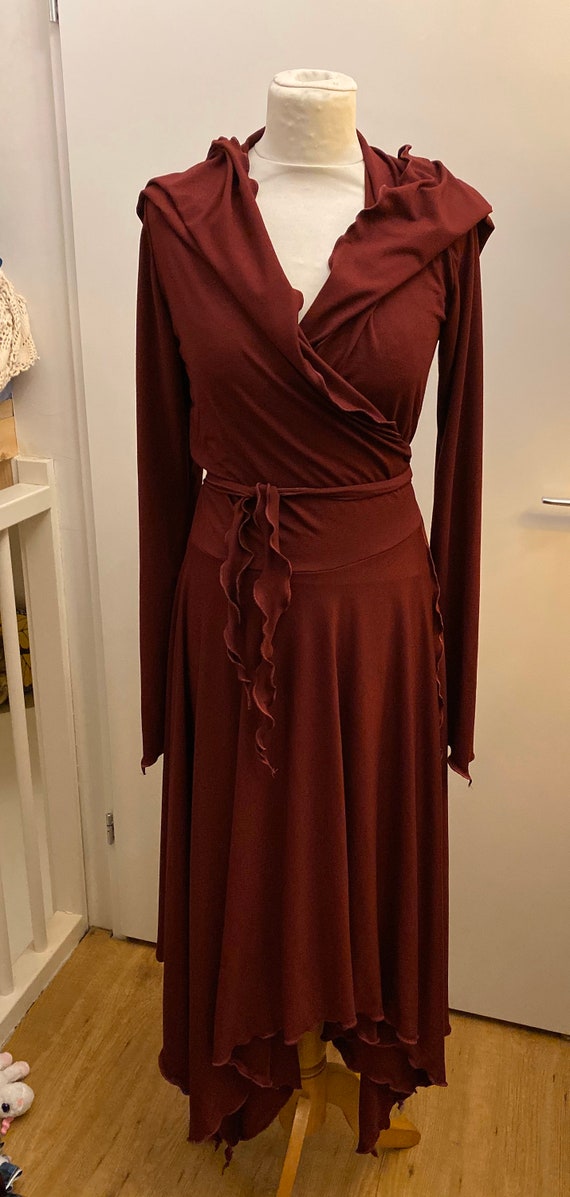Stunning wrap dress with hoodie burgundy