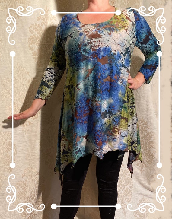 Beautiful tie-dye top from Ausbrenner.