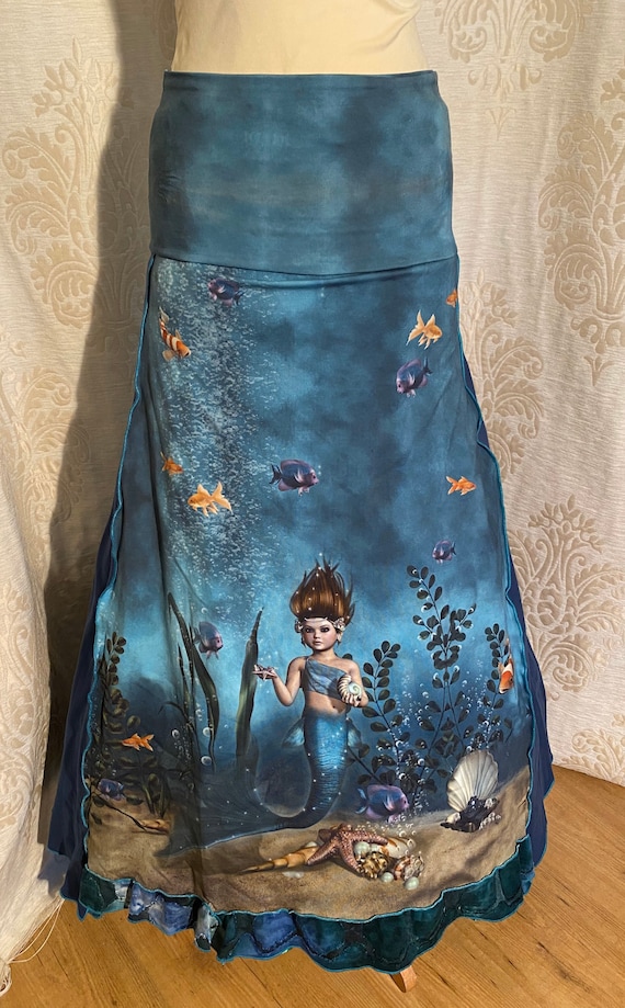 Skirt with mermaid print. SALE!