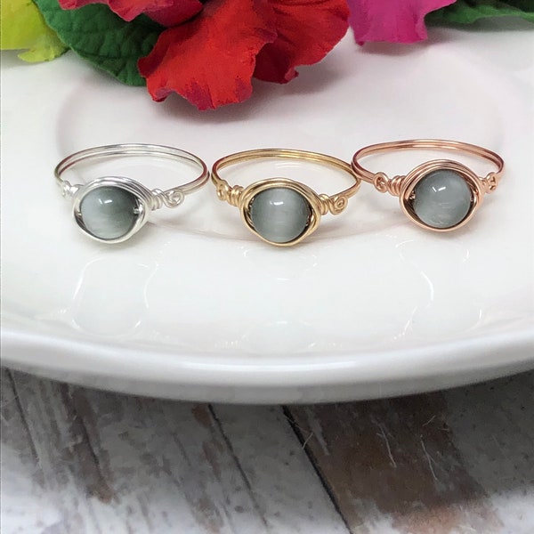 Marin Ring. Dainty Natural Gray Chrysoberyl Wire Wrap Ring / Gray Gemstone Wire Ring / Gray Cat Eye Rings / Stackable Gemstone Rings