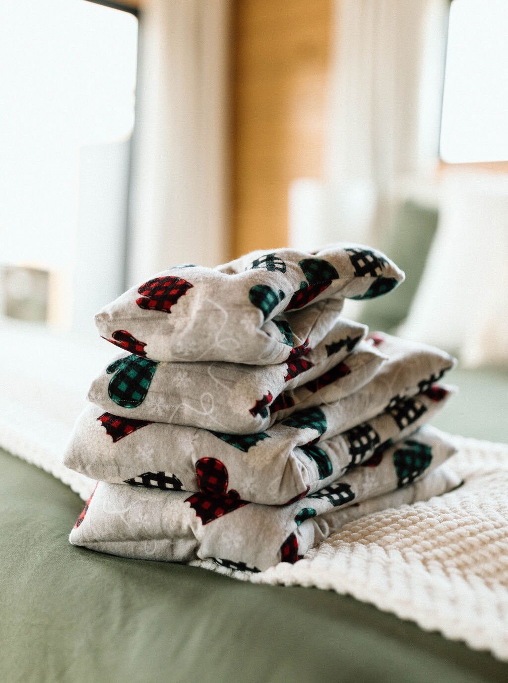 Tufted ayla throw blanket hotsell