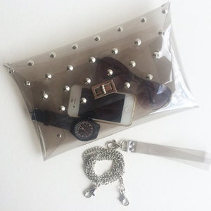 Bolso de mano con tachuelas, bolso de mano con tachuelas y correa para el hombro y la muñeca, bolso de mano transparente, bolso de mano transparente, bolso con tachuelas/grande/níquel