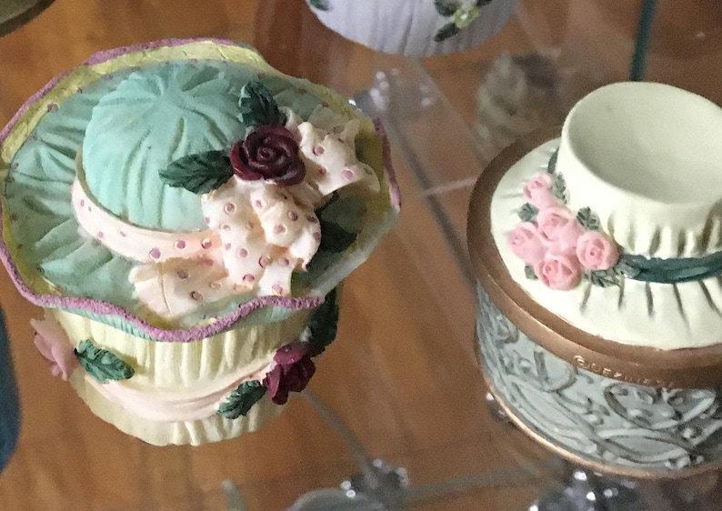 Hat Keepsake Boxes in Resin, Miniature Hat Boxes, Removable Hat Lids Etsy
