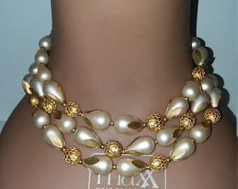 DE VILLE VINTAGE Faux Pearls 3 Strand Necklace