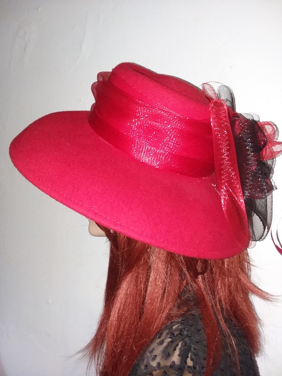 Vintage Ladies 100% WOOL FELT Hat Women
