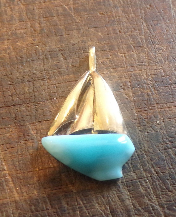 beautiful 14k gold larimar sailboat pendant - image 1