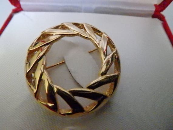 vintage morgan taylor  geometric circle brooch go… - image 4