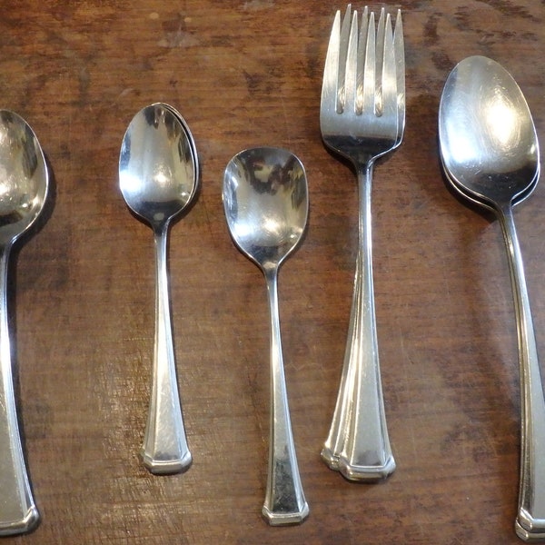 Maestro St Leger (Stainless) by ONEIDA SILVER your choice spoon fork serving pieces