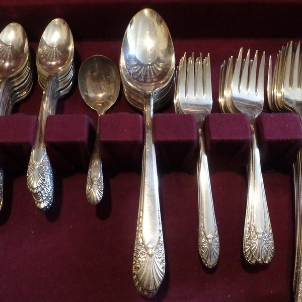 Radiance (Silverplate 1939) by INTERNATIONAL SILVER your choice fork knife spoon serving pieces