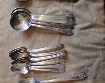 Rogers Deluxe Plate Gumbo/Soup Spoon Pattern:Precious Circa:1941s. Vintage 