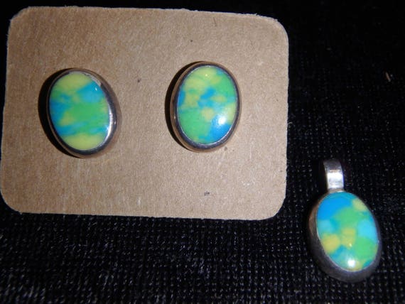 faux mexican turquoise earrings and pendant  ster… - image 1