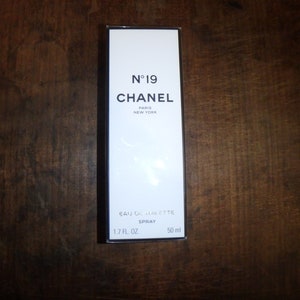 Chanel NO 19 Eau De Toilette Refill Spray 3.4 Oz 100ml With 