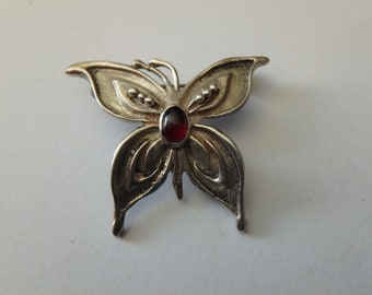 vintage butterfly brooch sterling silver 925 oval garnet