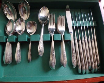 Vintage 1950/'s Rogers Cutlery Flair Pattern Service for 6 Persons 5 Piece Serving Total 30 pieces