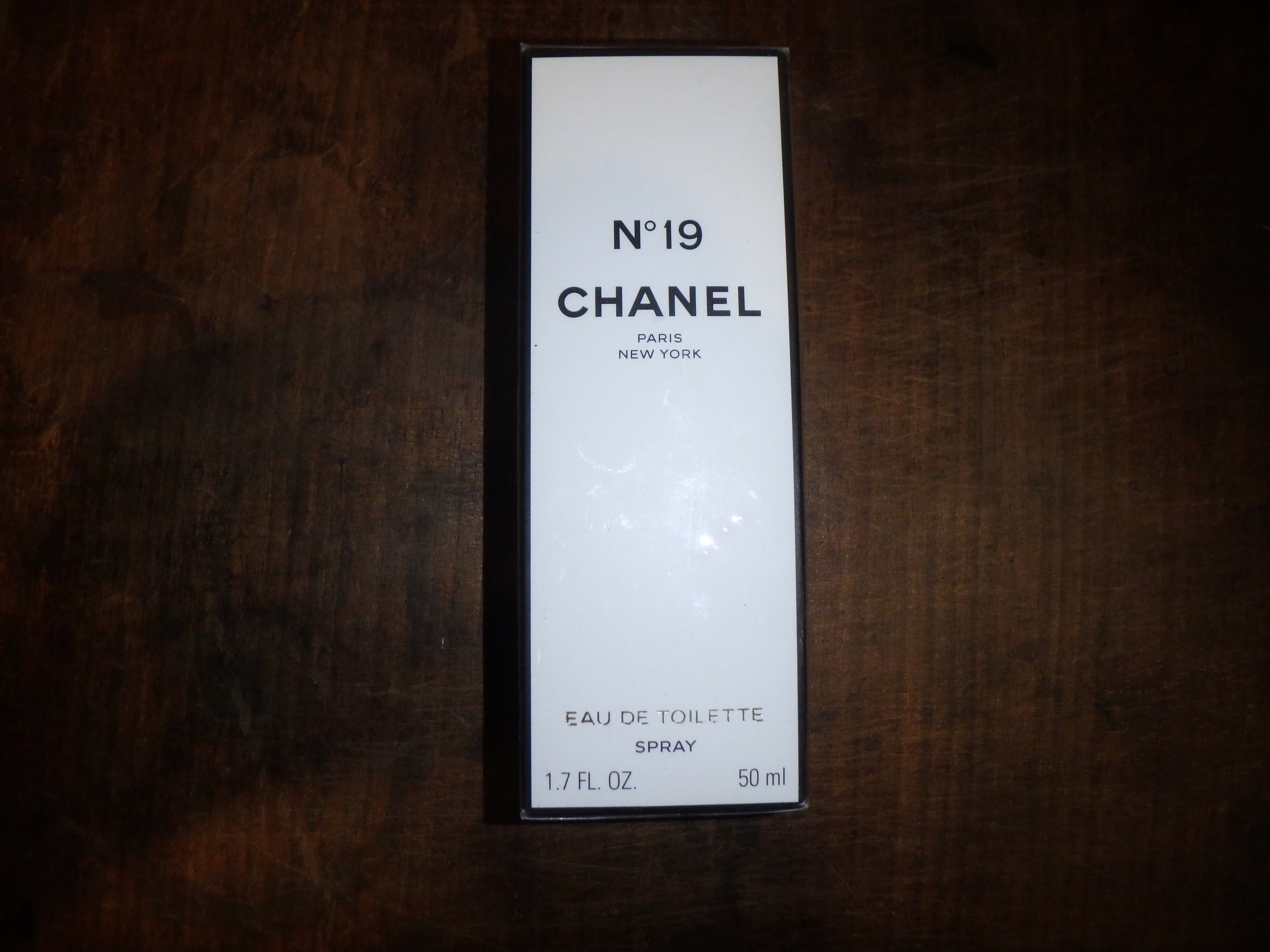 Chanel No. 19 by Chanel for Women 1.7 Oz Eau De Toilette Spray 
