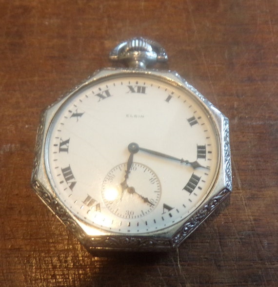 1924 Elgin National Watch Co. Grade: 303 pocket wa