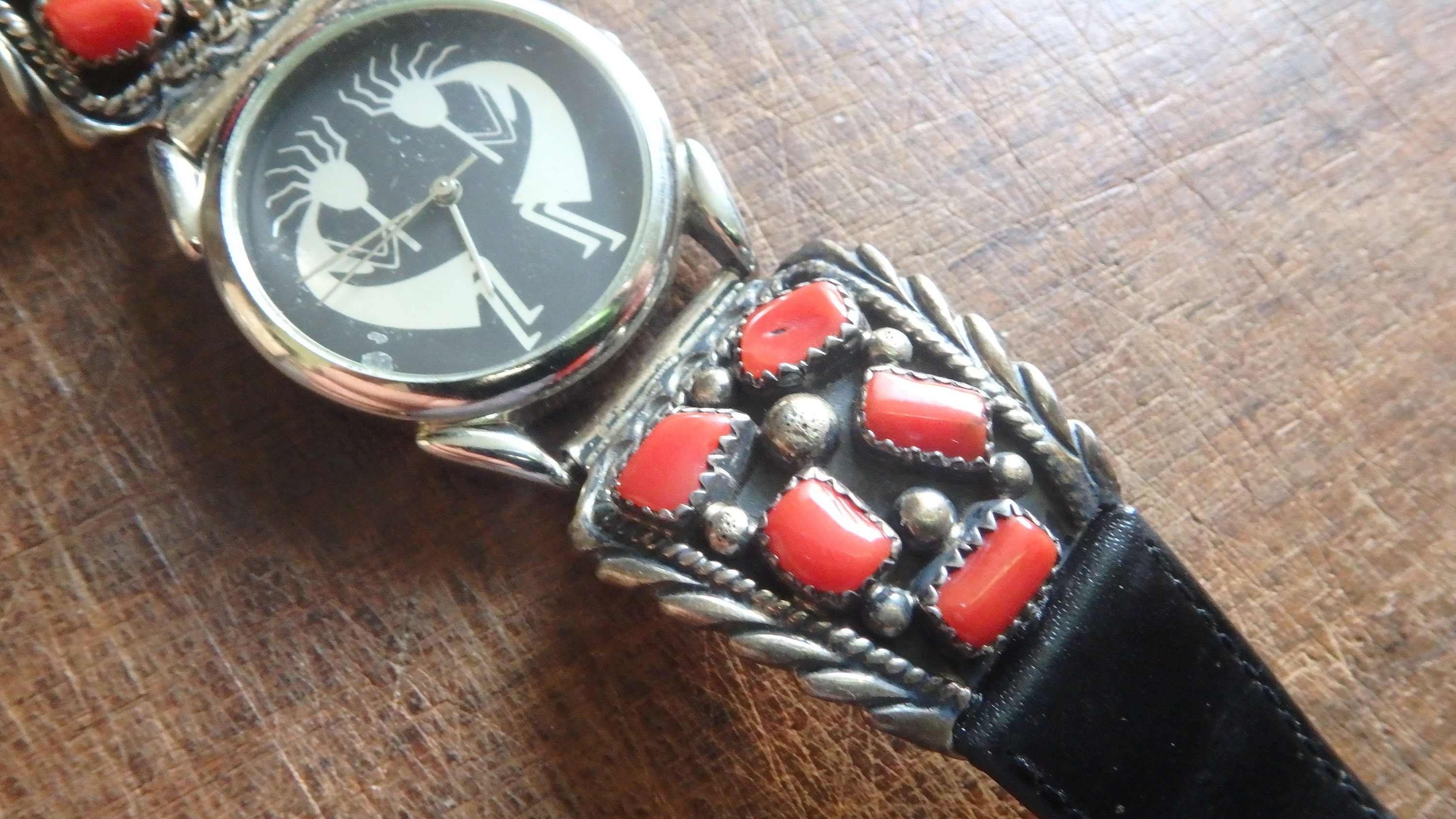 Screaming Powerful Bear Modernistic Navajo Turquoise Coral Native American Jewelry Silver Bracelet Screaming Powerful Bear Modernistic Navajo Turquoise Coral Native American Jewelry Silver Bracelet