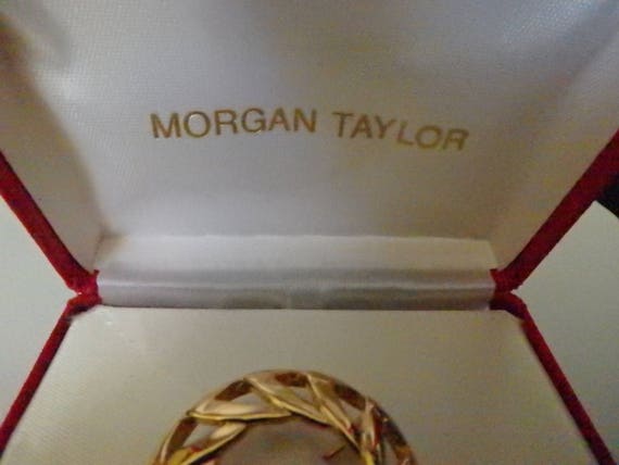 vintage morgan taylor  geometric circle brooch go… - image 3