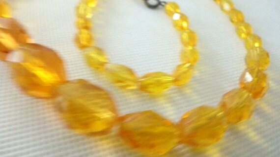 art deco vaseline glass graduated necklace yellow… - image 6