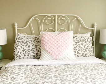 CROCHET PATTERN | I Heart U Pillowcase | C2C Crochet Heart Chart