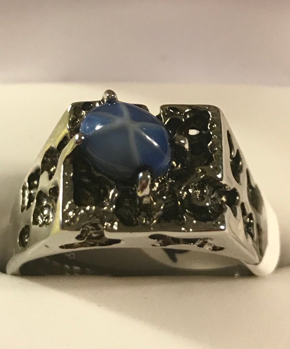 Men's Ring, Star Sapphire, Star of India, 18K HGE,