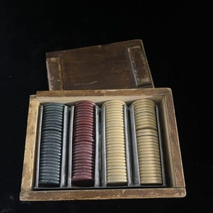 ヴィンテージ ポーカー トラベル セット ポーカー チップとカード 1940 年代 木製ケース