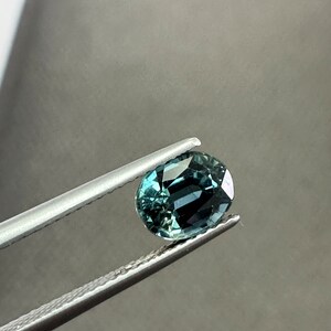 Natural unheated Montana colour teal sapphire 1.99 carat.