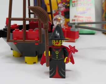 Vintage 1990s LEGO Witch's Windship 6037 | Fright Knights Set