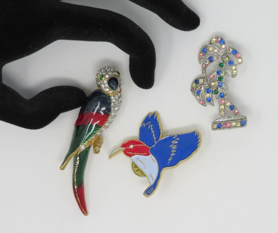 Vintage 1980s and 1990s Assorted Pins and Brooche… - image 3