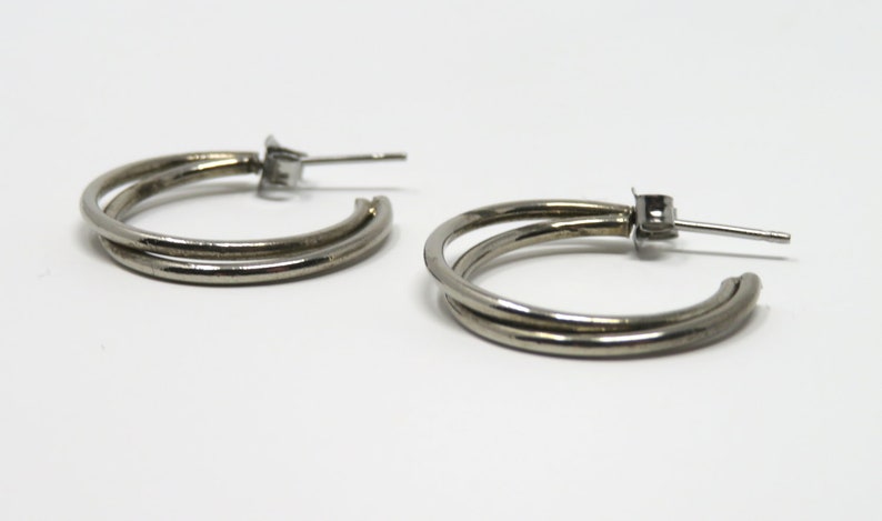 Vintage 1980s Polished Silver Tone Post Hoop Earrings Minimalist Jewelry image 5