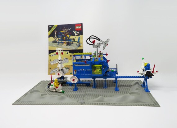 Vintage 1980s LEGO Inter-galactic Command Base 6971 Complete With