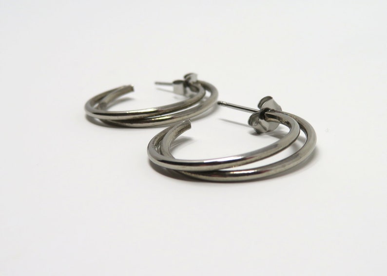 Vintage 1980s Polished Silver Tone Post Hoop Earrings Minimalist Jewelry image 10