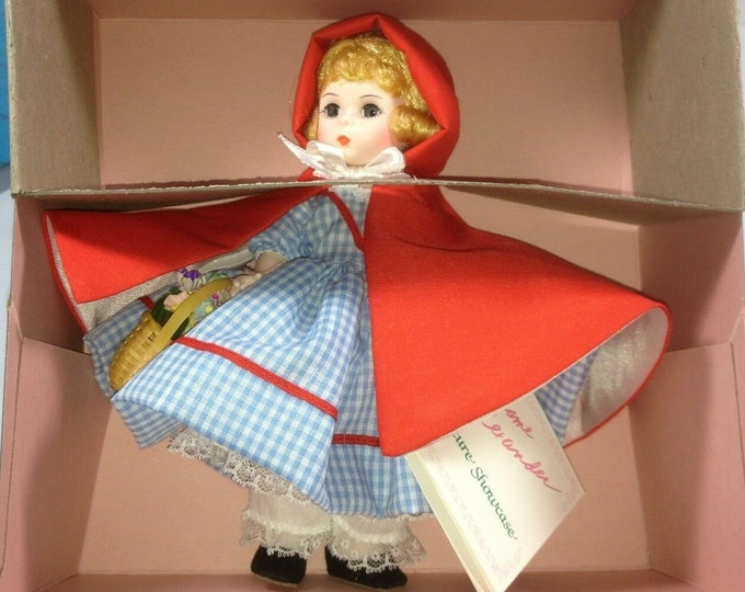 Vintage 8" Little Red Riding Hood Madame Alexander Doll #482 DISNEYLAND NIB Never Displayed!