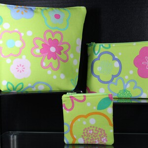 Divertidas flores florales de color verde brillante Elección de bolsa acolchada con cremallera hecha a mano, monedero de cambio de monedas, bolsa de cosméticos, maquillaje, viajes, escuela, funda de teléfono