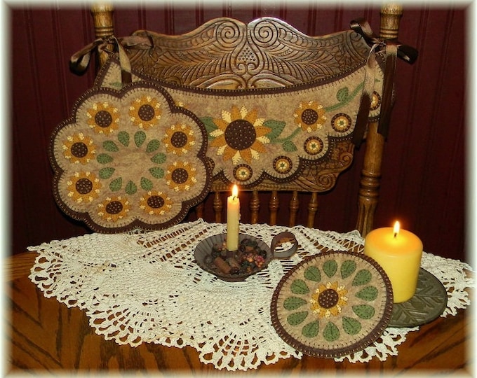 Prim Sunflowers Chair Swag, Candle Mat/Table/Wall Mat & Mini Mat Wool Applique Pattern by Penny Lane Primitives