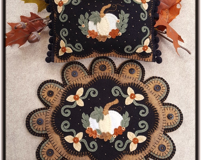 Autumn Twilight Candle Mat & Mini Pillow Wool Applique Pattern by Penny Lane Primitives 10.5" x 12.5"