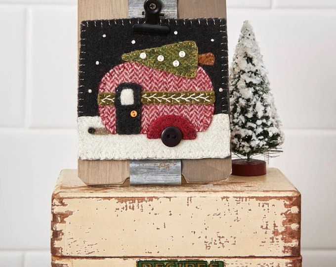 Lil' Holiday Camper Wool Applique Pattern by Buttermilk Basin,  Christmas