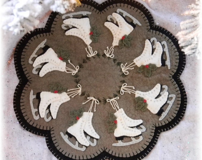 Ice Skates Winter Candle Mat/Table/Wall Mat Wool Applique Pattern by Penny Lane Primitives 12"