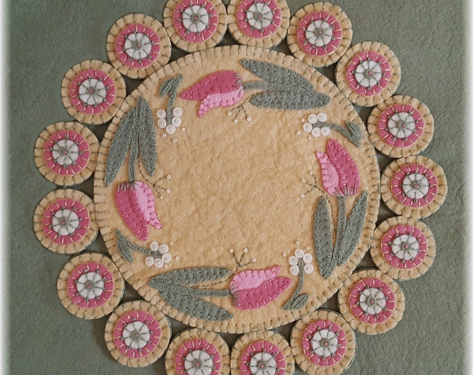 Spring's Promise Penny Rug/Candle Mat Wool Applique Pattern by Penny Lane Primitives 11" Round