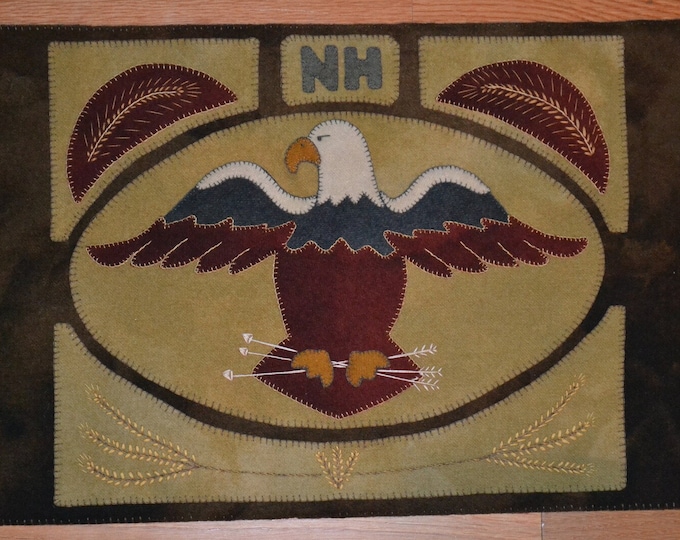 New Hampshire Eagle Penny Rug Runner Candle Mat Wool Applique Pattern by Lakeview Primitives 20" x 13"