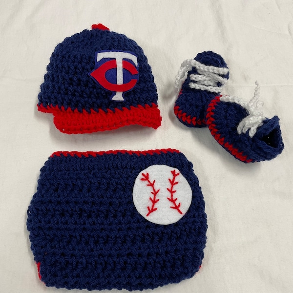 Minnesota Twins. Baby Crochet Baseball Cap, Diaper Cover, and Shoes. FREE SHIPPING