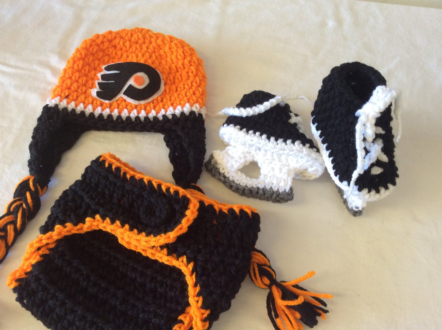 Flyers newborn/baby clothes Flyers baby gift girl Philadelphia Hockey baby