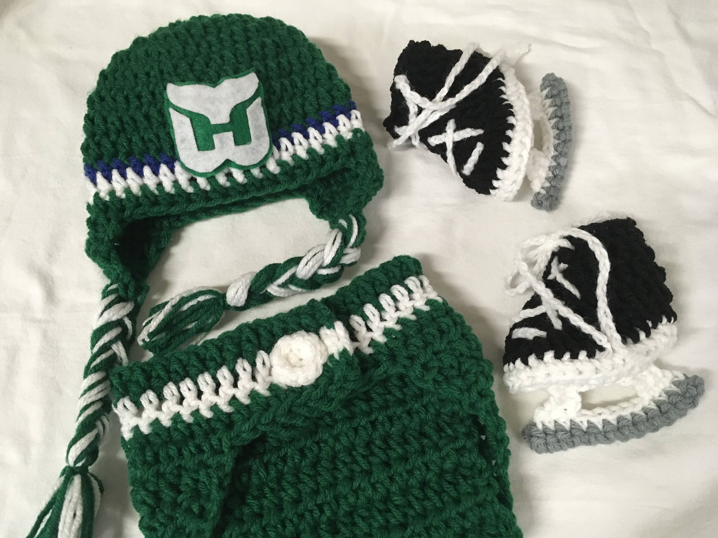 Buffalo Sabres. Baby Crochet Hockey Earflap Hat Diaper Cover 