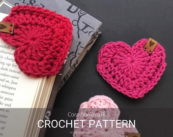 Crochet Pattern / corner bookmark heart bookmark / Cora Bookmark Pattern PDF