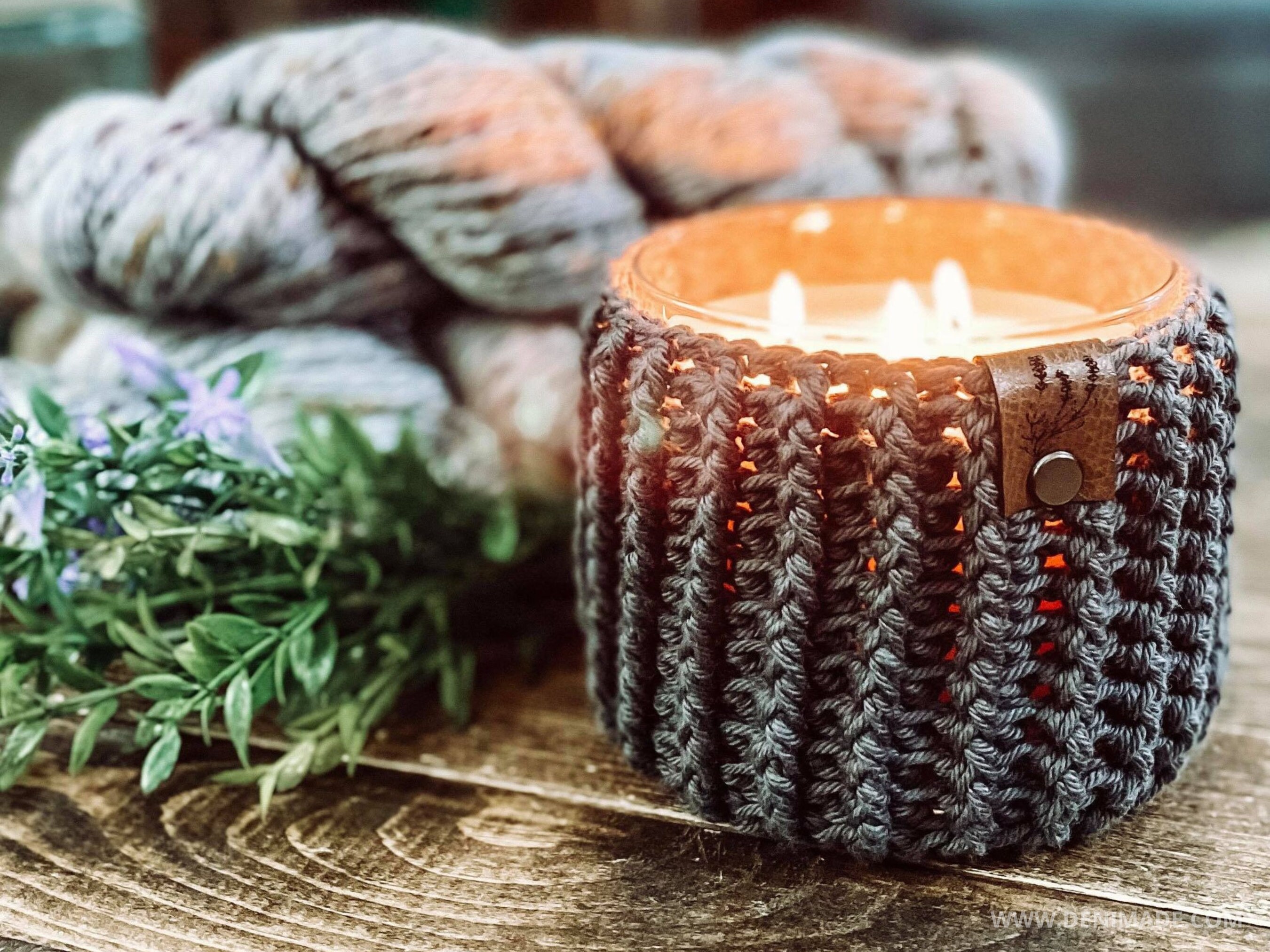 Emmett Candle/Jar Cozy – Free Crochet Pattern – DeniMade