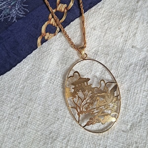 Símbolo del amor verdadero: colgante vintage de cisne doble en tono dorado japonés hecho a mano con cadena bañada en oro de 18 quilates: regalo de aniversario de bodas