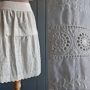 S - 80s Cotton Skirt - Lace Skirt - 26 inch waist - Small Cotton Eyelet Skirt - FREE SHIPPING with Tracking